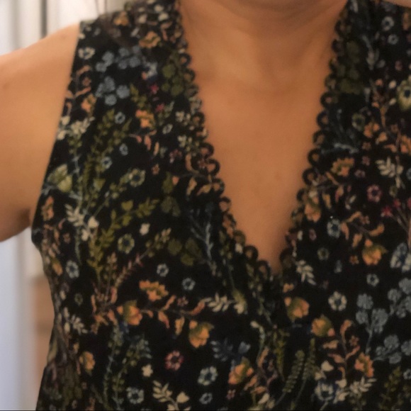 Beautiful floral sleeves blouse by Daniel Rainn - Picture 8 of 8